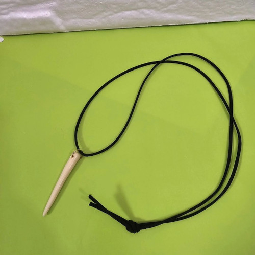 گردنبند طرح عاج